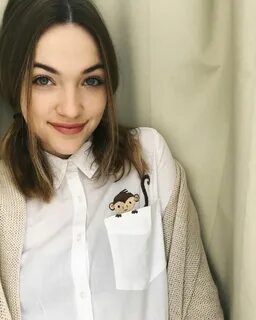 43k Likes, 320 Comments - Violett Beane (@violettbeane) on I