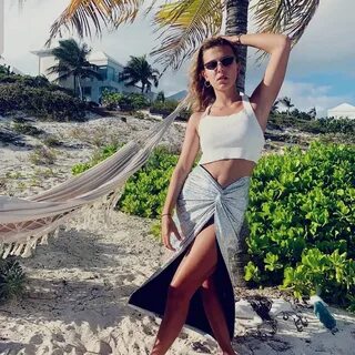 Шикарная Милли Бобби Браун 😍 Ей всего 16, а уже столько интересных и круты...