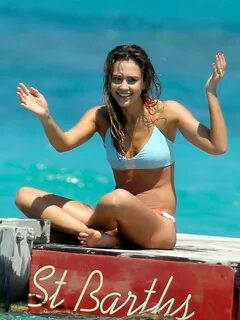 Jessica Alba Swimming Wearing A Bikini At A Beach Inwards St