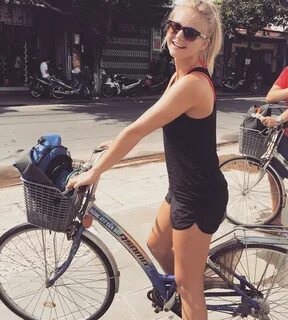 kris.h.collins в Instagram: "Missing biking to the beach in 