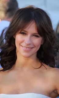 Jennifer Love Hewitt Pictures. Hotness Rating = 9.20/10