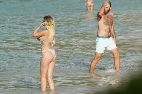 Dustin Johnson hits the beach with Paulina Gretsky after Mas