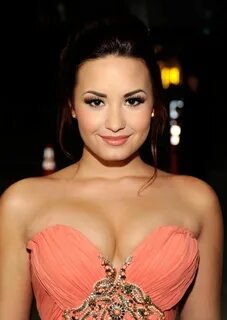 Demi Lovato at the 2012 People’s Choice Awards at Nokia Thea