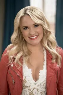 EMILY OSMENT for Young & Hungry Promos - HawtCelebs