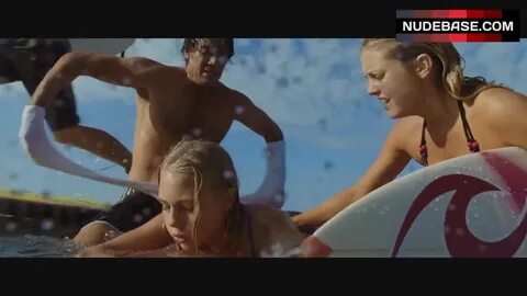 Lorraine Nicholson Sexy in Bikini - Soul Surfer (0:35) NudeB