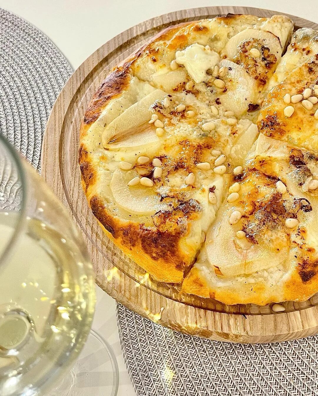 рецепт пиццы с грушей и горгонзолой от юлии высоцкой фото 99