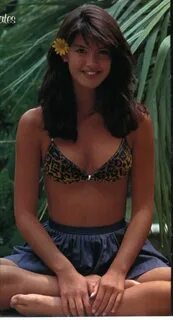 50 Hot Phoebe Cates Photos.