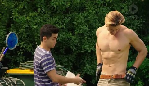 Alexis_Superfan's Shirtless Male Celebs: Joe Davidson shirtl