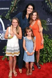 Angie Harmon and Her Family Angie harmon, Harmon, Celebs