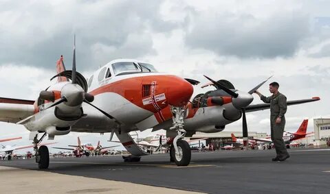 Le Pentagone engage le remplacement des Beechcraft T-44 Pega