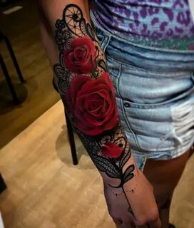 Tattoo de rosas Lace sleeve tattoos, Rose tattoos for women,