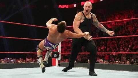 WWE RAW: Baron Corbin derrota a Chad Gable y se alza con la 