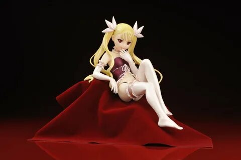 Mina Tepes Loli Vampire Figure - Sankaku Complex