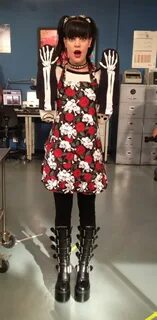 Abby's totally awesome #NCIS cooking outfit! - via @PauleyP 