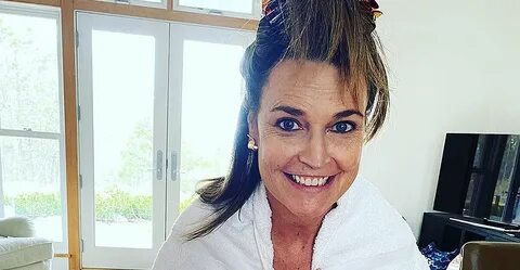 Savannah Guthrie Dyed Her Own Hair at Home - with Her Colori