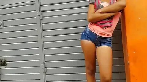las piernas de mi vecina.