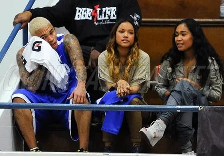 Chris Brown wants ex-girlfriend Karrueche Tran back - World 