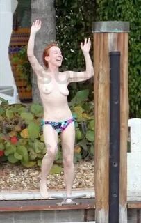 Kathy Griffin Topless? Click Pic For More!!! - Taxi Driver M