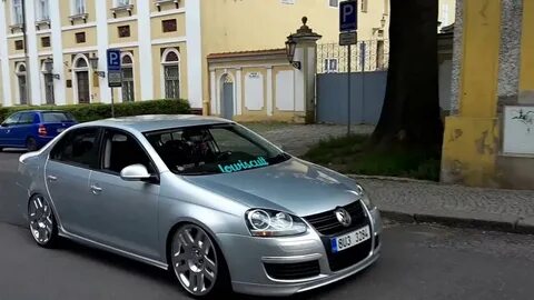 VW Jetta Mk5 rollin on 20" - YouTube