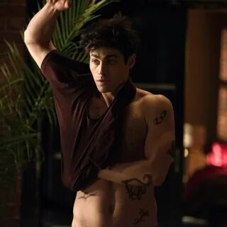 INSTAGRAM ━ ━ SHADOWHUNTERS. Matthew daddario, Cazadores de 