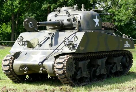 File:M4 Sherman Tank ... (42613957591).jpg - Wikimedia Commo