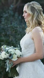 A noiva mais linda do mundo 😍 🤗 Caroline forbes, Vampire dia