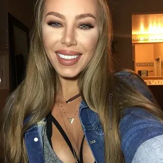 Nicole Aniston у Твіттері: "Yay going out! Have a safe Satur