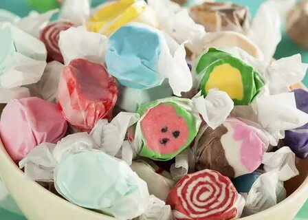 Saltwater taffy and fudge: How did they become beach town tr