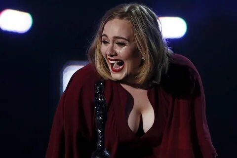 Adele : "J'ai de la barbe et j'en suis fière"