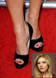 Pin by Mylène Yumfalcon on Katheryn "Lagertha" Winnick Heels