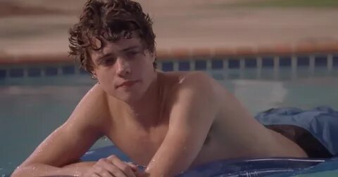 ausCAPS: Douglas Smith shirtless in Big Love 4-04 "The Might