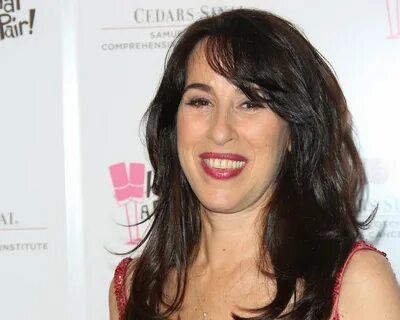 Pictures of Maggie Wheeler - Pictures Of Celebrities