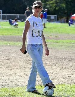 Jennie Garth supports her girls at soccer match... sporting 