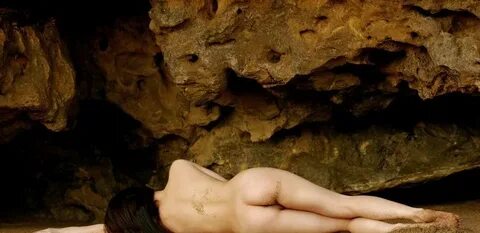 越 南 人 体 艺 术 模 特 Daphne 达 夫 妮 波 浪 拍 打 着 海 岸(29)昭 君 人 体 艺 术