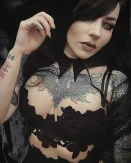 Emily Strange Goth beauty, Goth women, Gothic girls