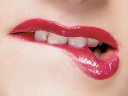 red lips sexy mood girl hd wallpaper - Freshwidewallpapers.c