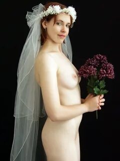 Голые девушки в свадебных платьях (60 фото) - порно фото