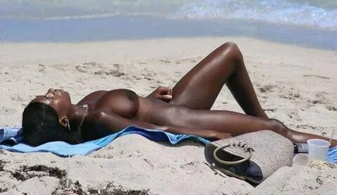 Голые негритянки на пляже (72 фото) - Порно фото голых девуш