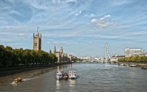 File:A Thames view, London (7657487524).jpg - Wikimedia Comm