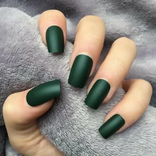 Зеленые матовые ногти (29 фото)