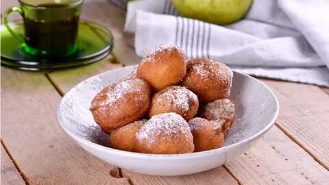 Buñuelos de manzana reineta con azúcar glas - Juan Pozuelo -