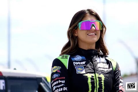 File:Hailie deegan (51430366991).jpg - Wikimedia Commons