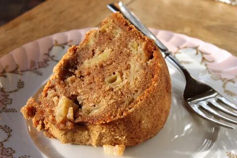 In Erika's Kitchen: Easy apple cake recipe