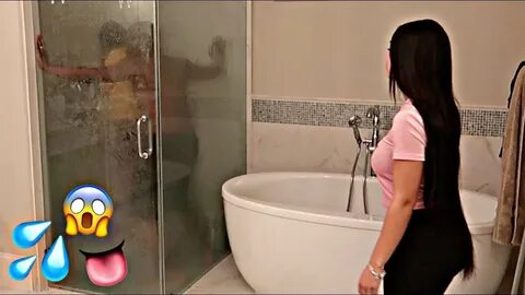 CAUGHT IN THE SHOWER PRANK WITH BIANNCA'S SISTER ALEXIS!! - 