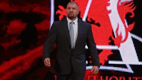 WWE Raw results, live blog (April 20, 2015): Triple H return