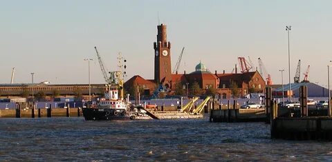 File:Hapag Halle Cuxhaven.jpg - Wikimedia Commons