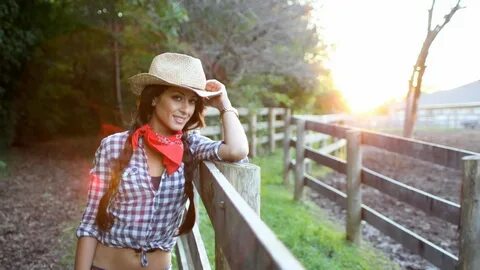 30 Most Attractive and Unique Cowgirl Hairstyles - Hottest H