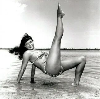 Bettie Page Feet (77 pictures) - celebrity-feet.com