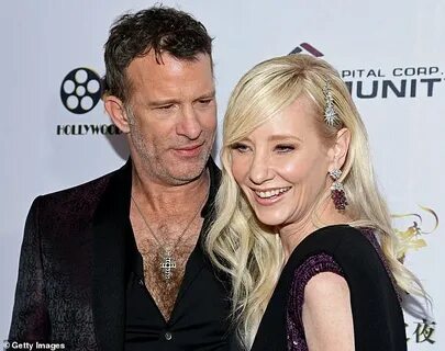 Anne Heche and Thomas Jane FINALLY make their red carpet deb