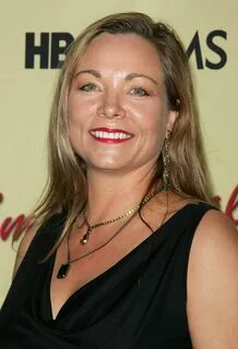 Theresa Russell image